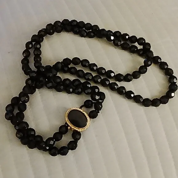 Elegant Black Jet Glass Necklace with Gold Accent - Picture 12 of 12